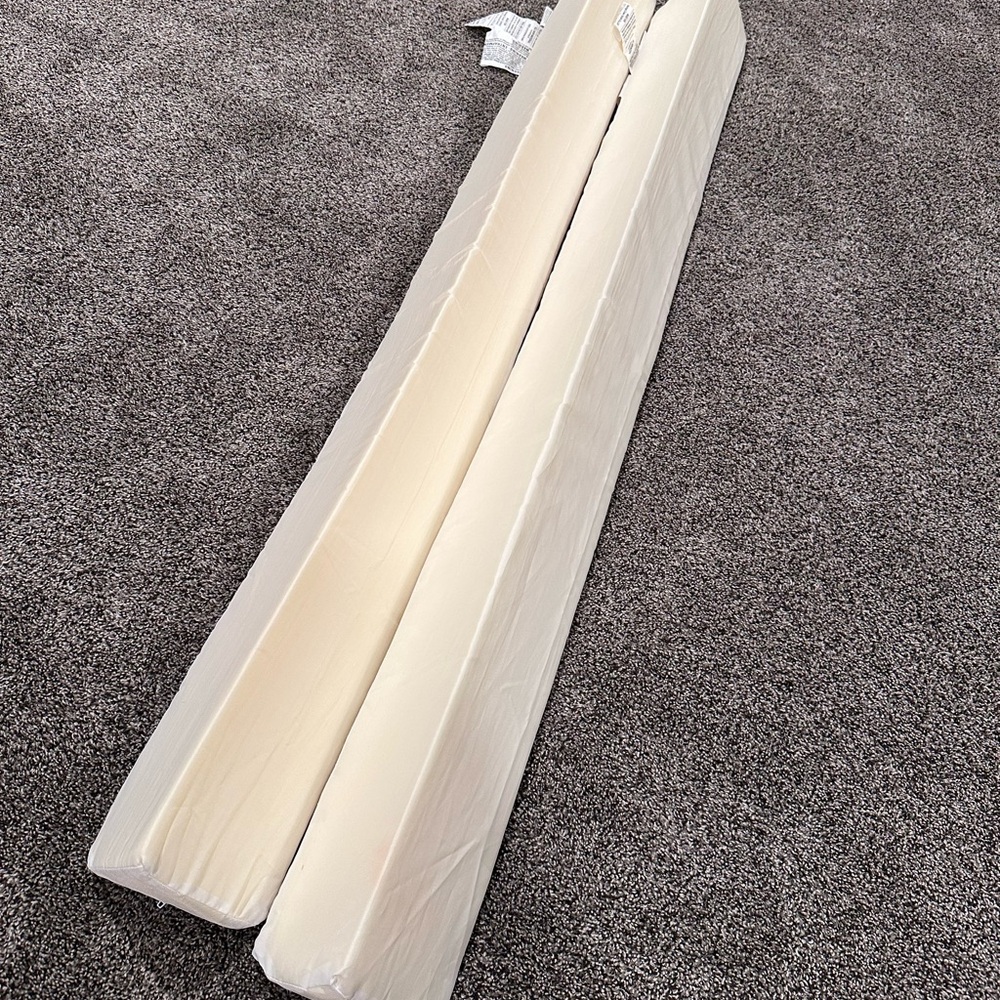 Cream Foam bed bumpers